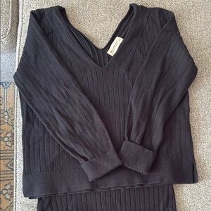 Black Ribbed V-Neck Sweater with matching pencil skirt